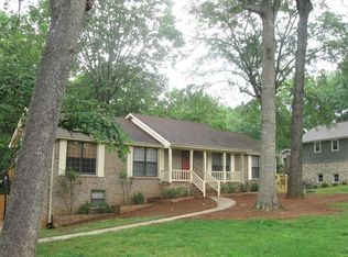 605 Edgewood Dr, Sheffield, AL 35660