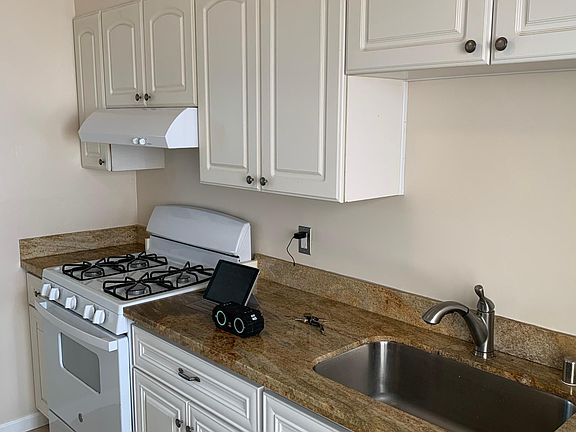 4th image of 820 2nd Ln