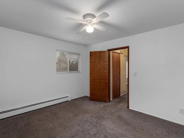 1 bed, 1.0 bath, 670 sqft, $1,225 — Photo 14