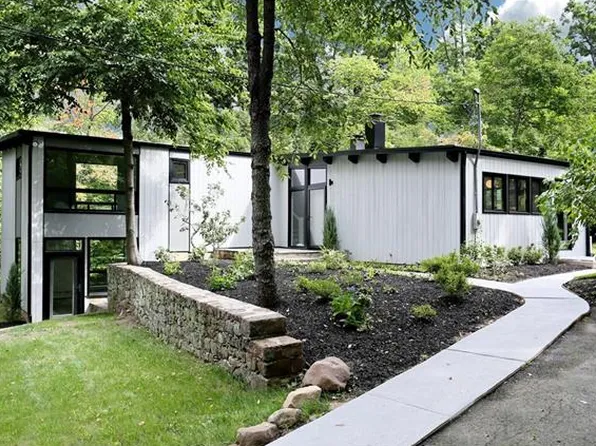 480 N Little Tor Rd, New City, NY 10956