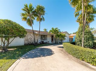 8230 SW 204th St, Cutler Bay, FL 33189