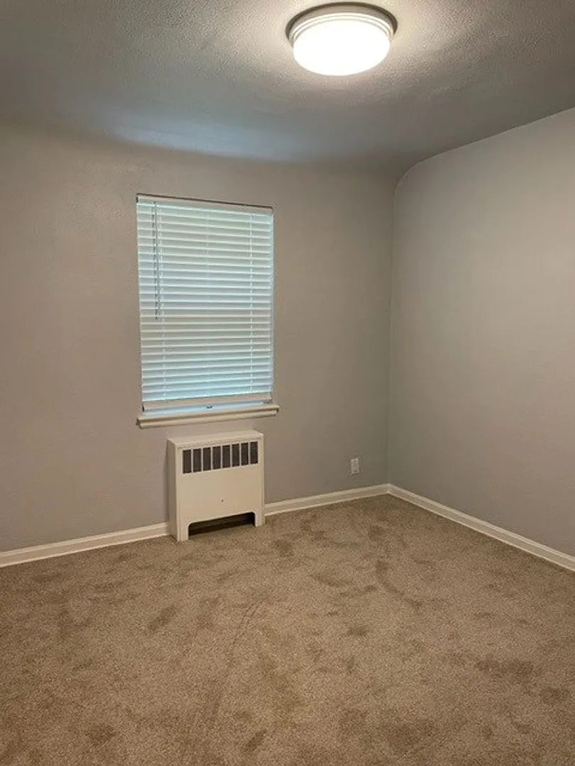 Camp Hill School District 2nd Floor 2 Bedroom 1 Bathroom Apartment!! — Photo 4