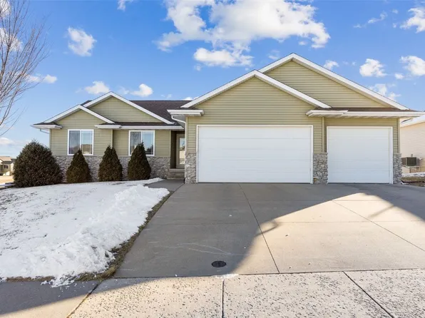 3481 Lennon Ln, Marion, IA 52302