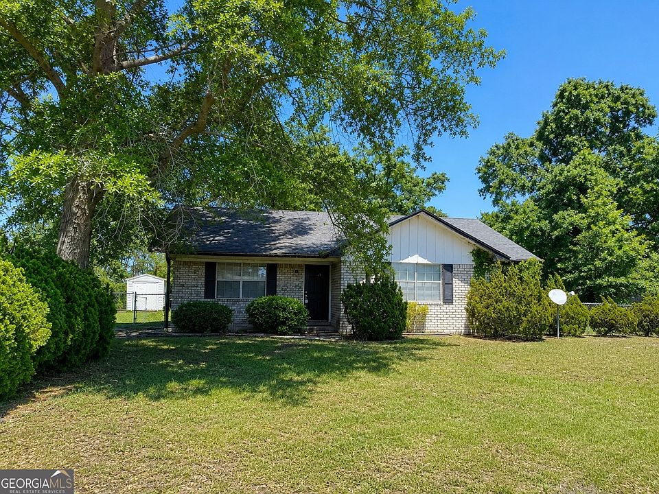 1st image of 61 Kyle Ln