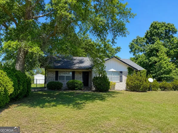 61 Kyle Ln, Hinesville, GA 31313