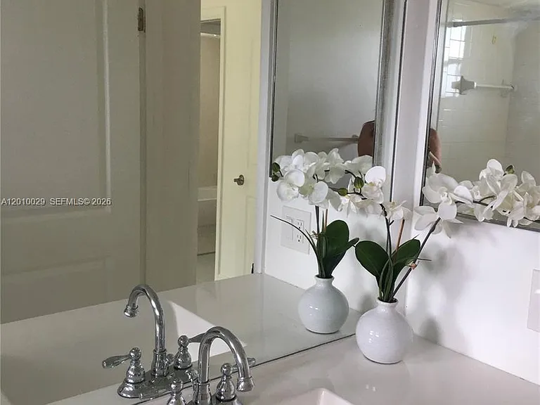 7995 SW 86th St #322 — Photo 5