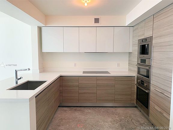 3rd image of 300 Sunny Isles 2106 Sunny