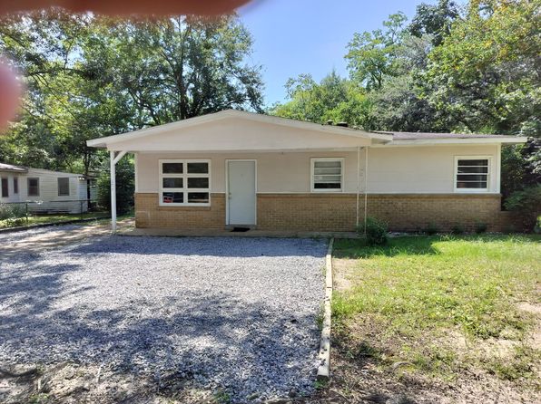 1203 Barker Dr E