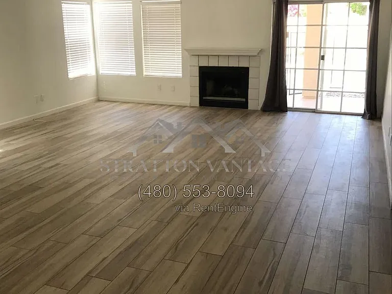 16828 S 13th Way — Photo 7