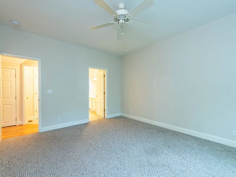 3 Teresa Way — Photo 28