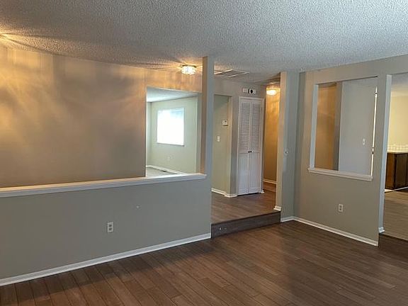 3rd image of 8603 Onyx Dr SW