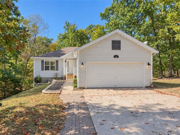 392 Evergreen Dr, Lake Ozark, MO 65049