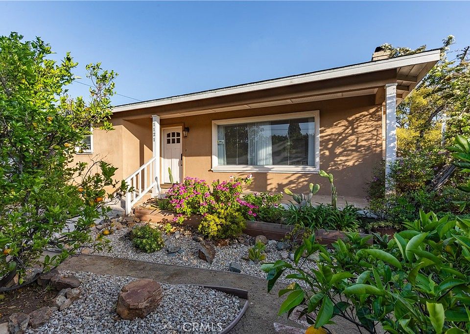 1st image of 1121 Vista Way