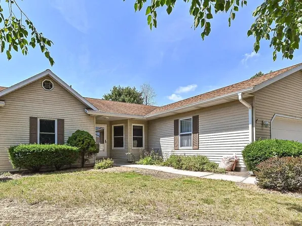 4205 West Carmel DRIVE, Franklin, WI 53132