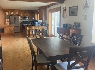 61 Elderberry Ln, Crowley Lake, CA 93546