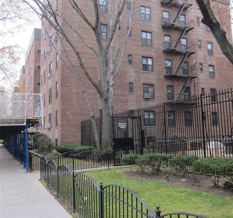 1st image of 90-10 32nd Ave #606