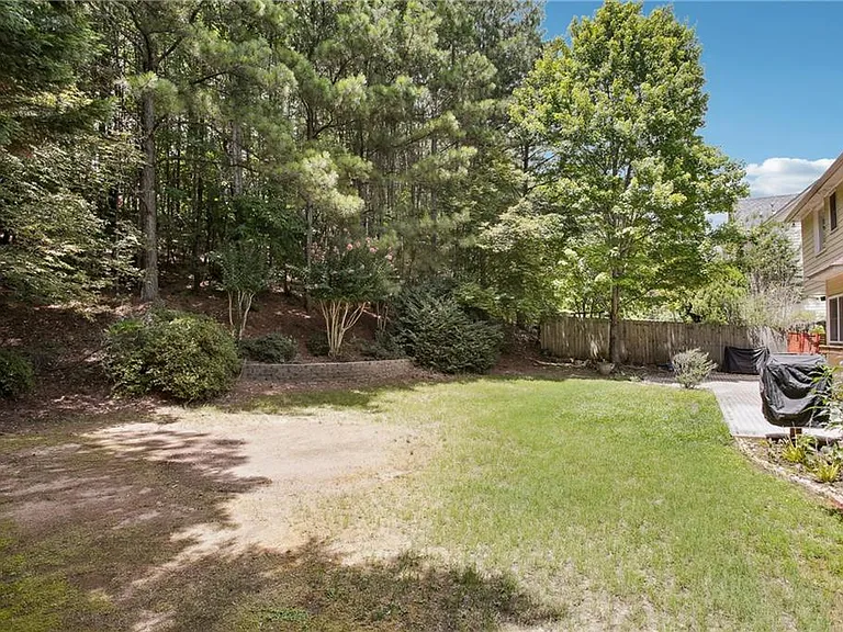 12250 Broadleaf Ln — Photo 26