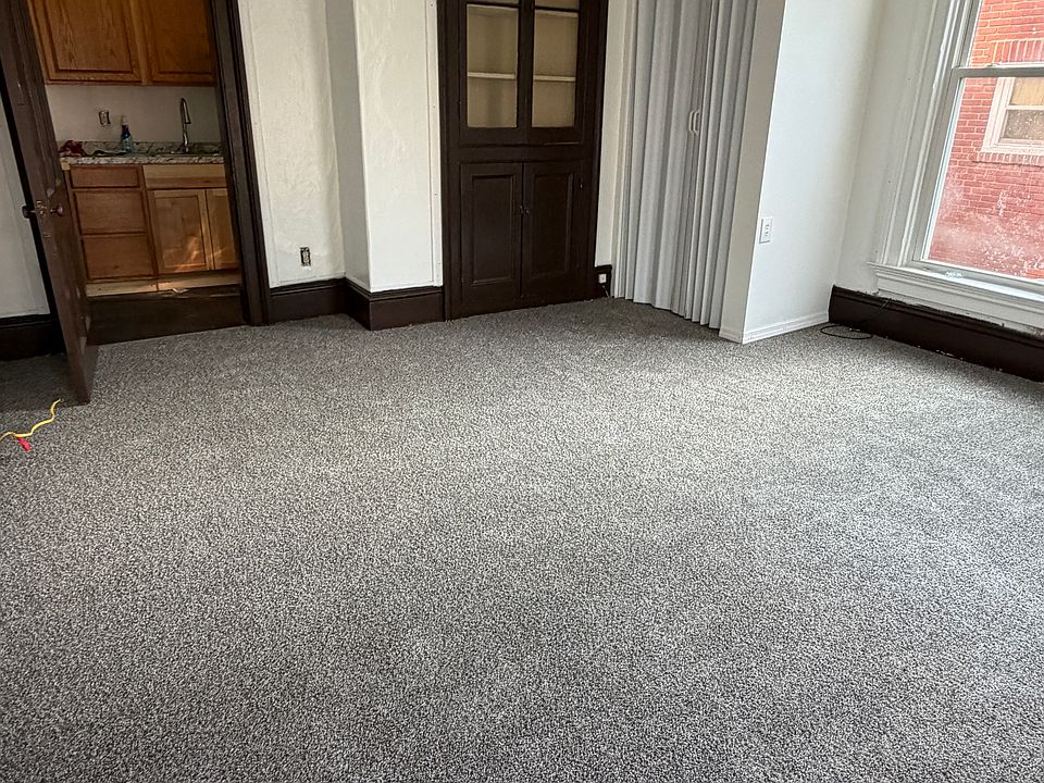 1st image of 187 E Main St #5