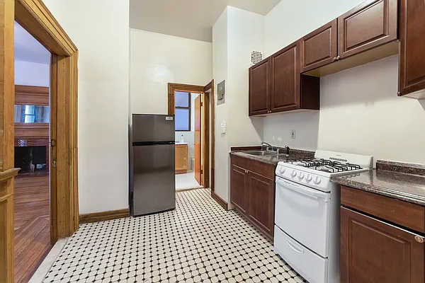 Rented by Compass | media 8