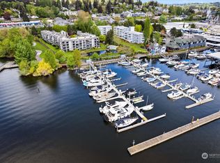 6121 NE 175th St APT A304, Kenmore, WA