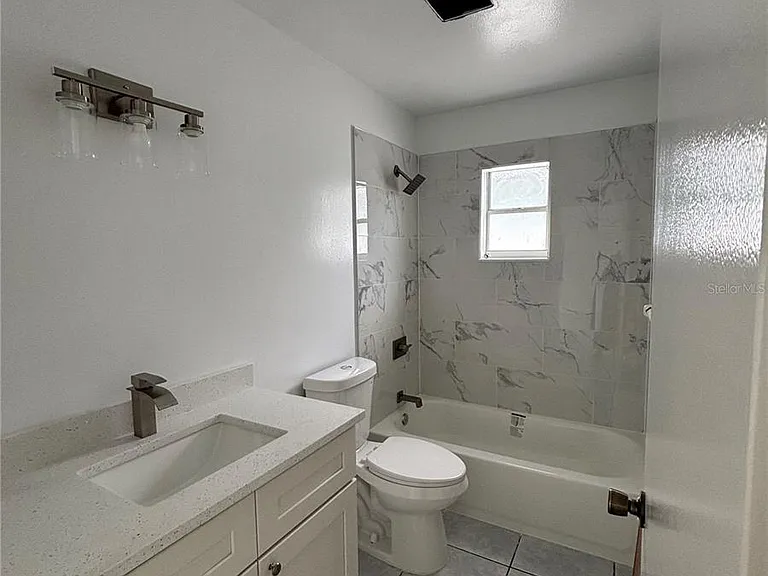 933 Vista Palma Way — Photo 7