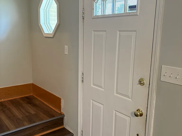 673 S McAlister Ave — Photo 17