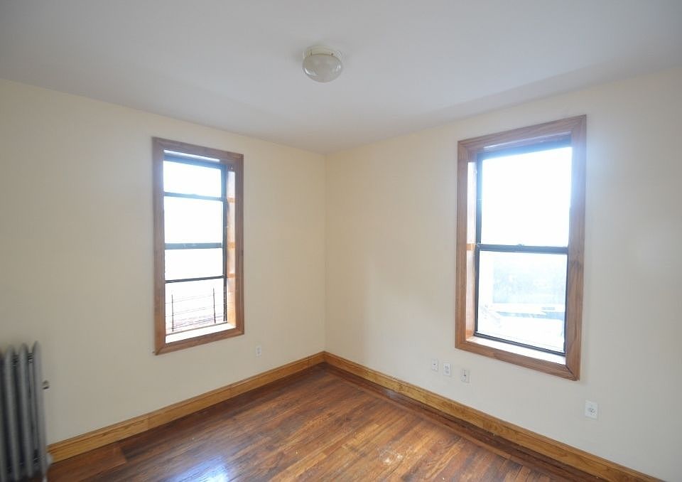 1st image of 505 W 161st St APT 33