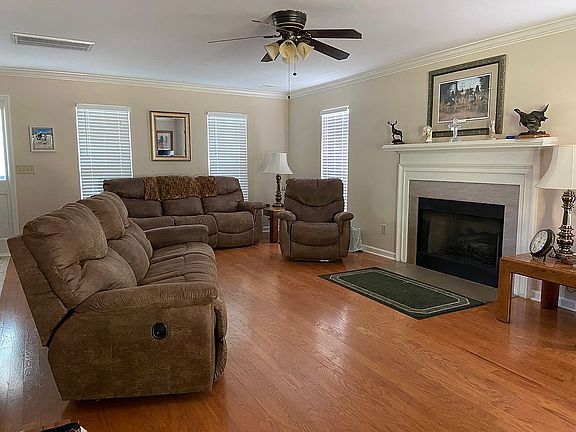 Living Room (angle2)