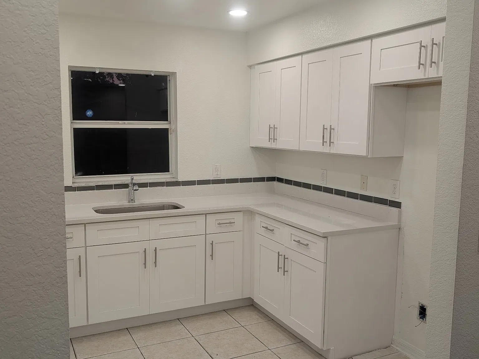 3 bed, 1214 sqft, $2,500 — Photo 4