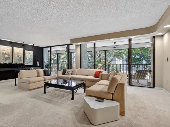 2810 N 46th Ave APT F463, Hollywood, FL 33021