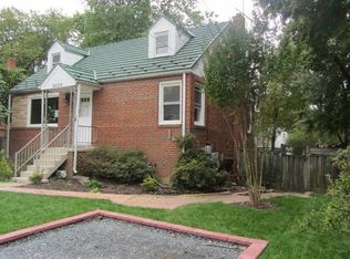 5009 Delaware St, College Park, MD