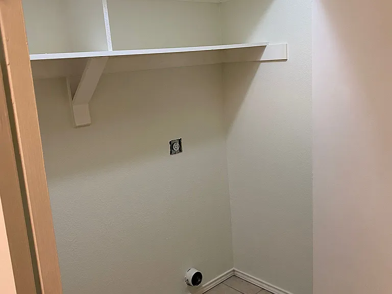 4305 Linda Vista St — Photo 6
