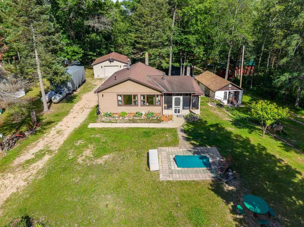 10262 Anger Rd, Harrison, MI 48625