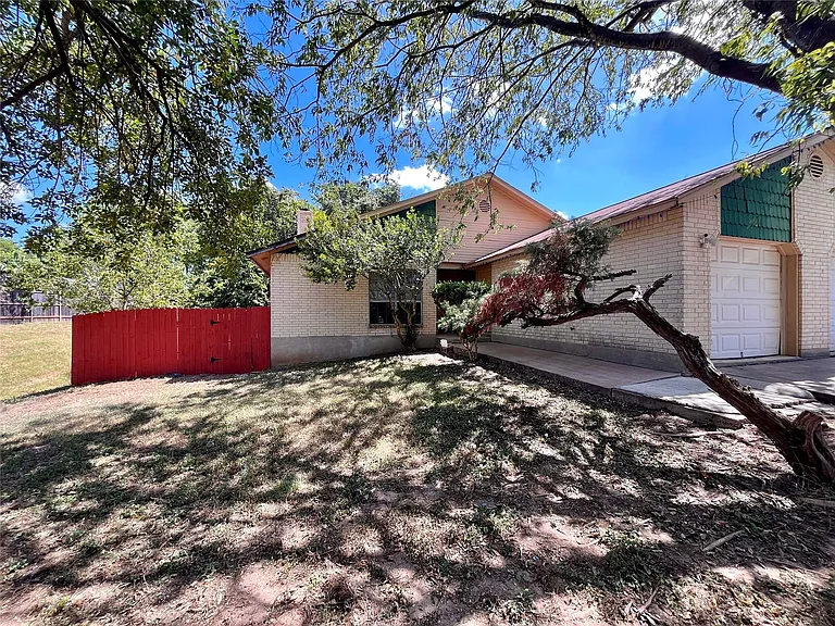 2802 Aftonshire Way #B — Photo 1