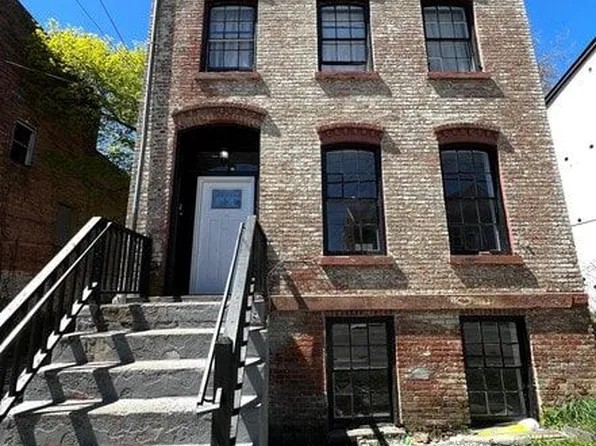 82 Lander St, Newburgh, NY