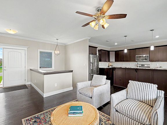 5th image of 13401 E Bellechase St