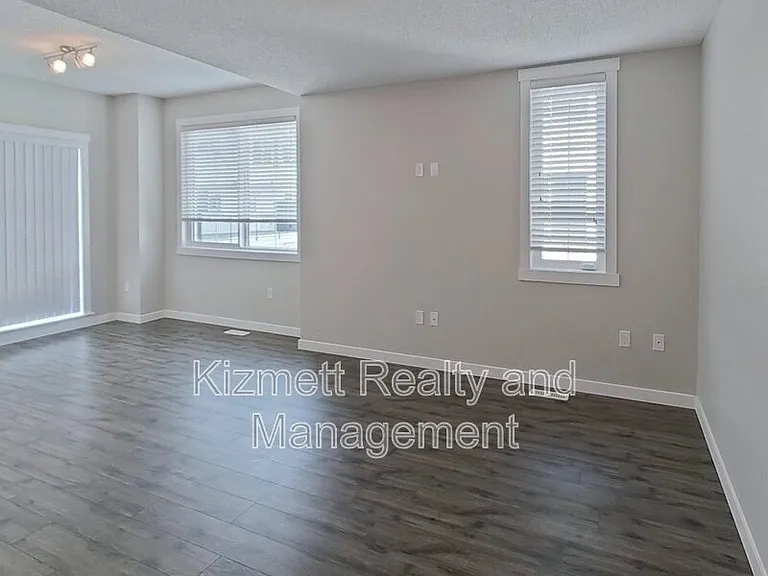 735 Allard Blvd SW #22 — Photo 9