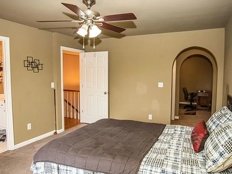 1120 Shades Crest Rd — Photo 20