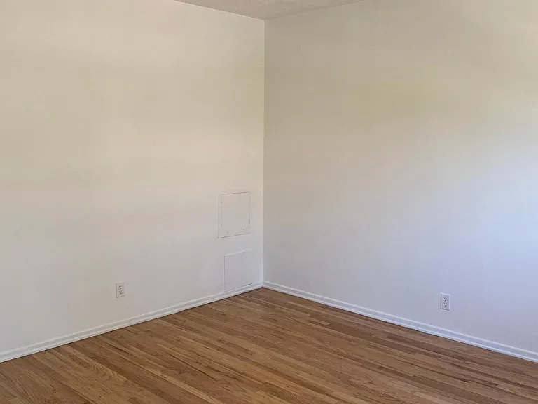 Bedroom #1