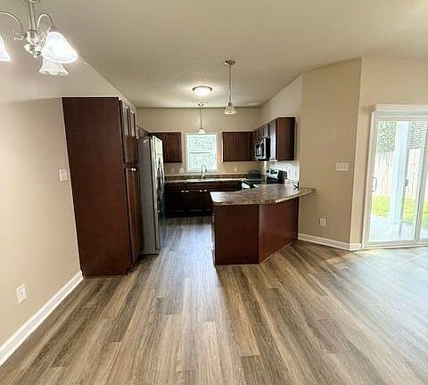 5th image of 380 Frisco Way