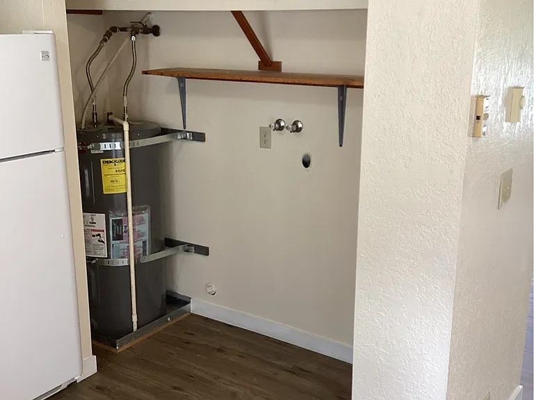 849 SE East Slope Rd #1 — Photo 6