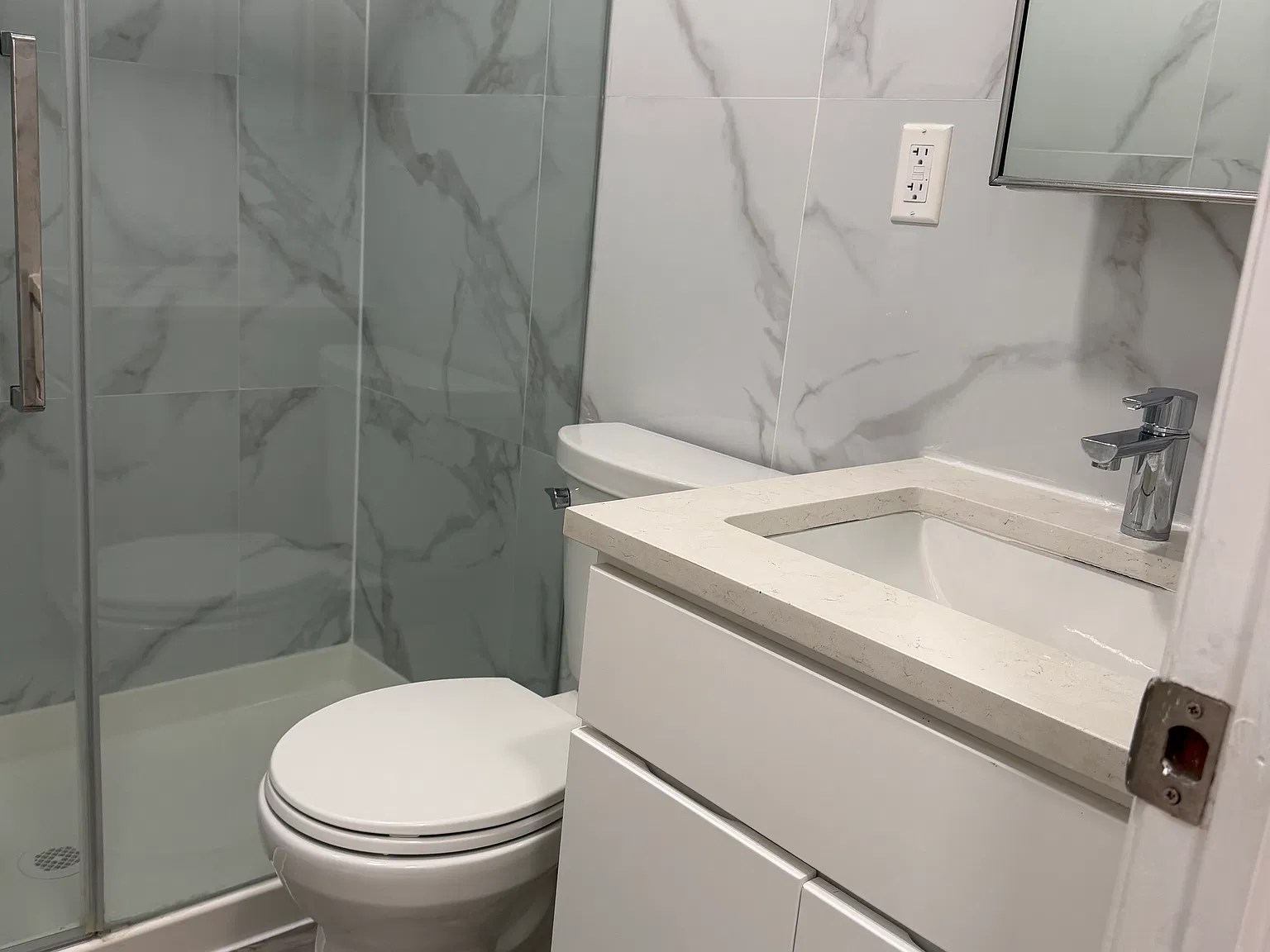 3 bed, 1200 sqft, $3,600 — Photo 3