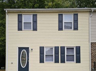 237 Flamingo Dr, Newark, DE 19702