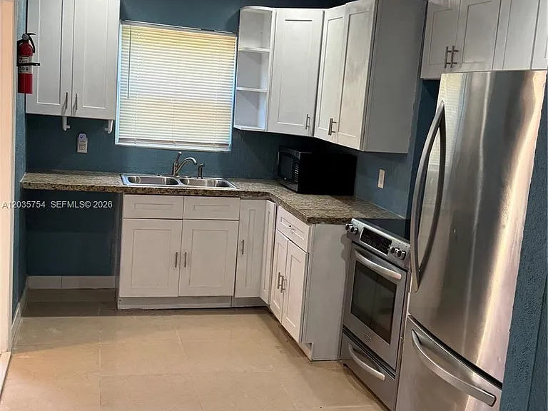 1321 NW 50th Ave — Photo 8