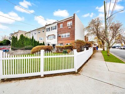 2576 Harding Avenue, Bronx, NY, 10465