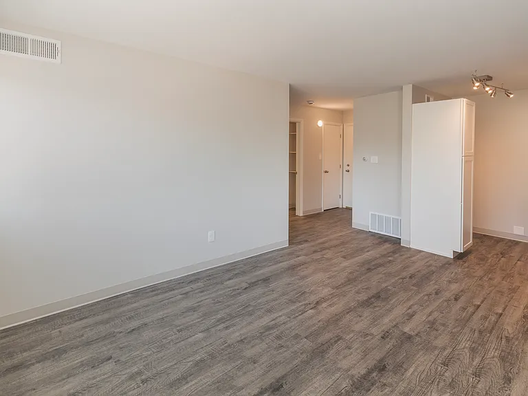 Kenton Place — Photo 12