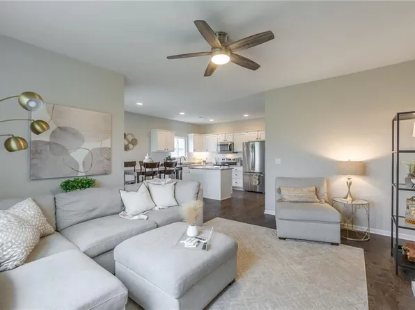 7732 NW 124th St, Kansas City, MO 64163