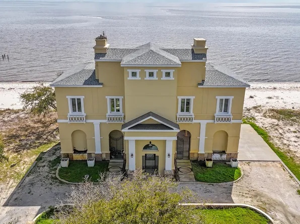 7709 Belle Fontaine Dr, Ocean Springs, MS 39564