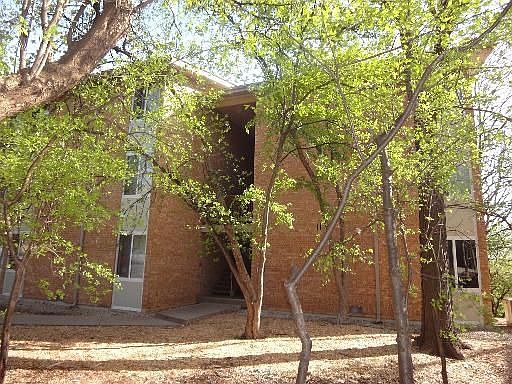 1st image of 5821 Oakwood Dr APT E