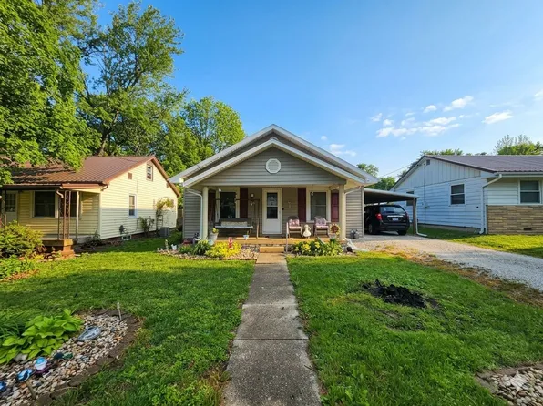 216 E Franklin St, Olney, IL 62450